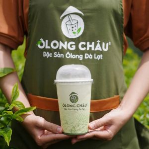 Mỗi lá trà Ô Long Tứ Quý là một viên ngọc kết tinh từ khí hậu, thổ nhưỡng và bàn tay người trồng trà Cầu Đất.
